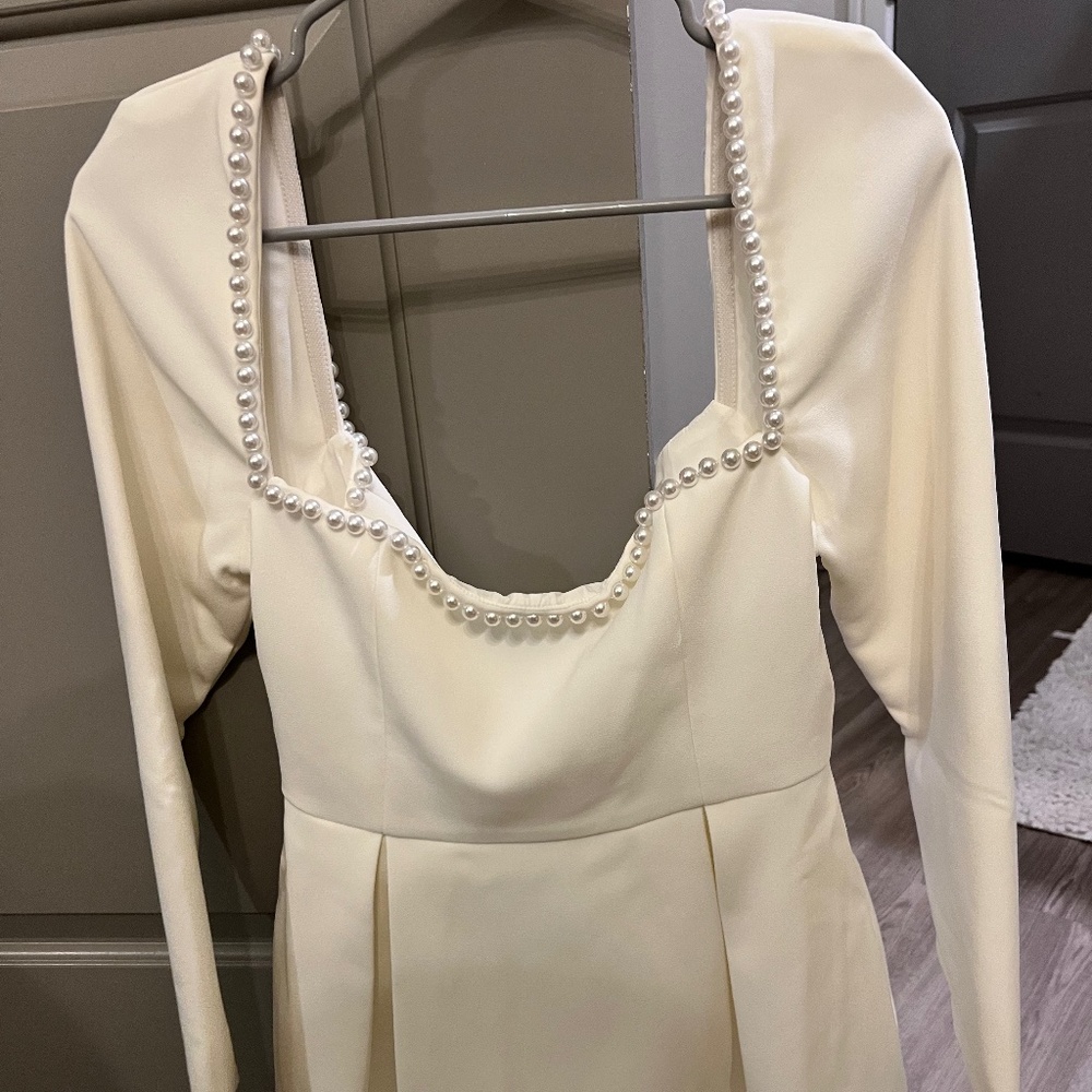 ODD MUSE WHITE PEARL DRESS